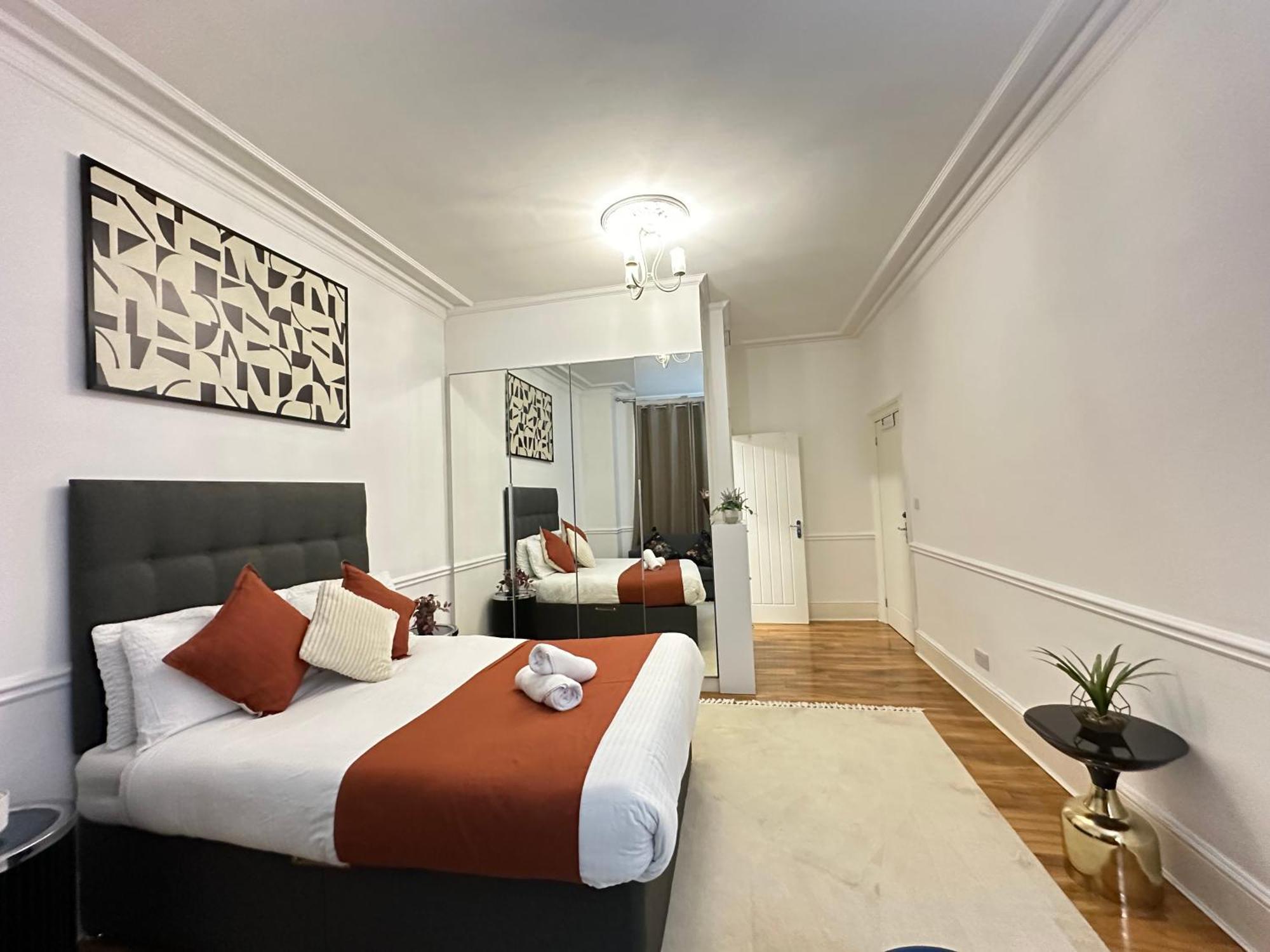 Apartment Family Four Bedroom Near Oxford Street *